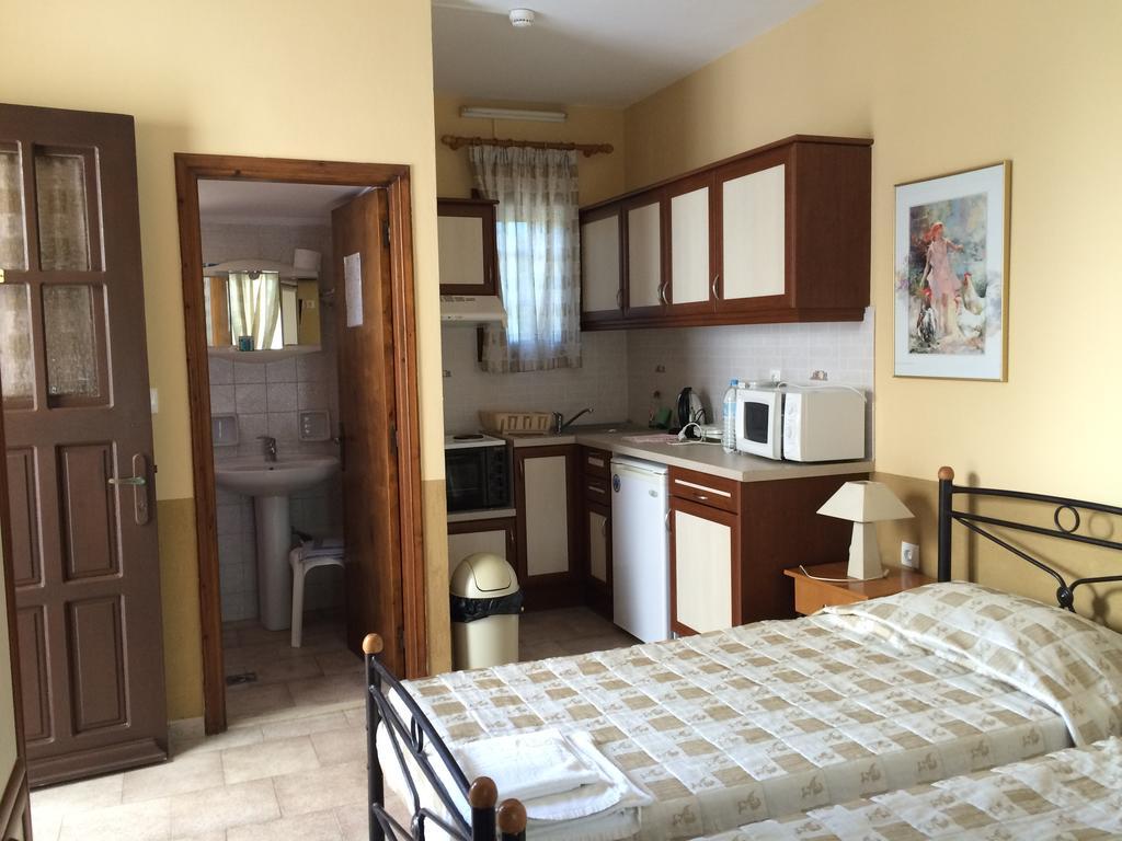 Vasilikos Apartments パラリア・アギア・フォティニ エクステリア 写真