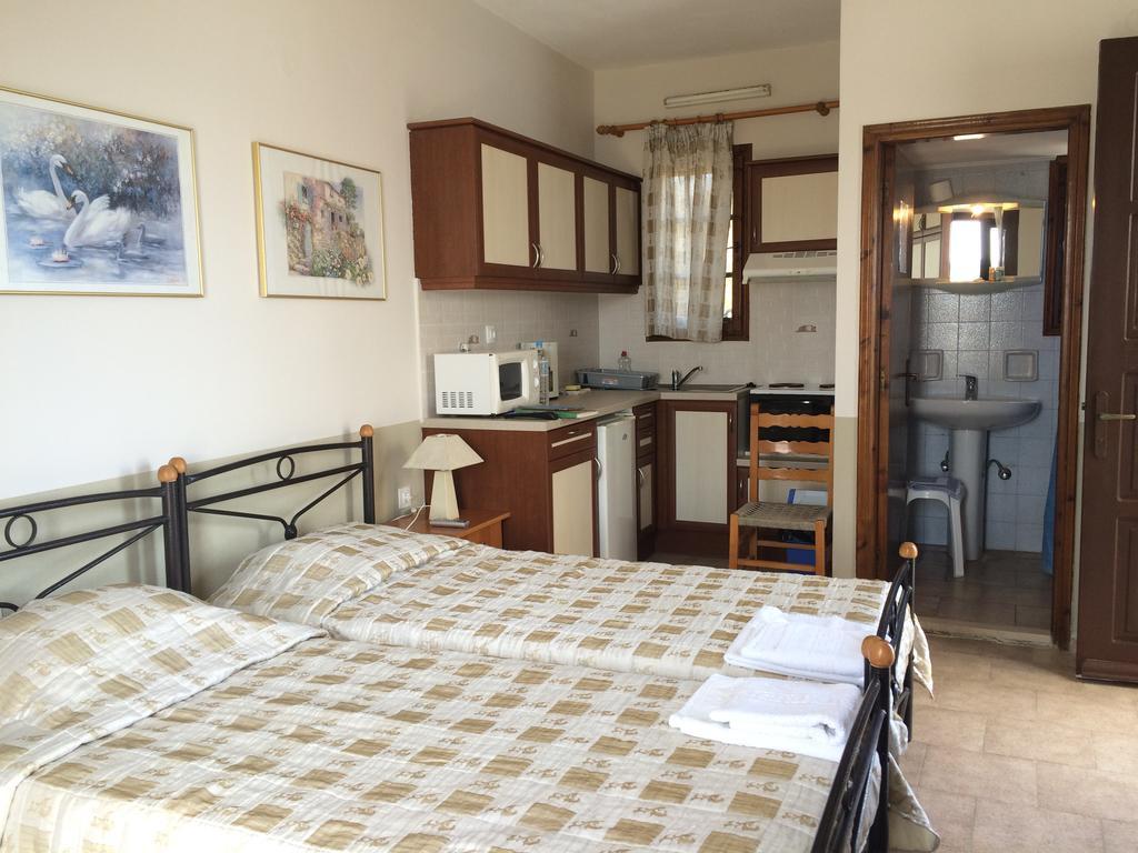 Vasilikos Apartments パラリア・アギア・フォティニ エクステリア 写真